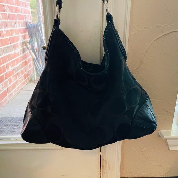 Black Coach Signature C Large Hobo Purse - Picture 3 of 8